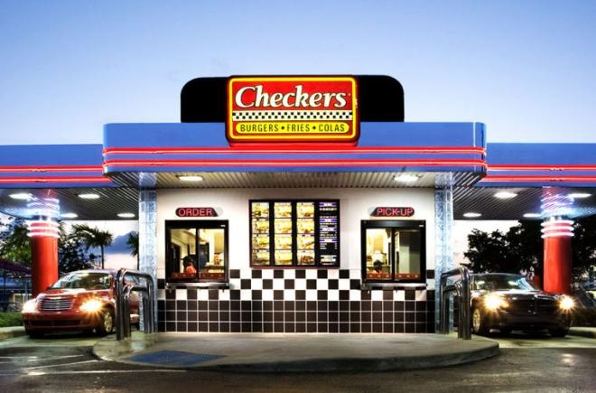 Рестораны быстрого питания Checkers и Rally’s сообщили об утечке данных банковских карт 